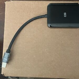 C2G 54292 Mini Display Port to HDMI Monitor Splitter 4K, 2 Ports, USB Powered